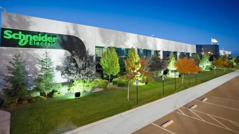 Schneider Electric Off Campus Drive 2022