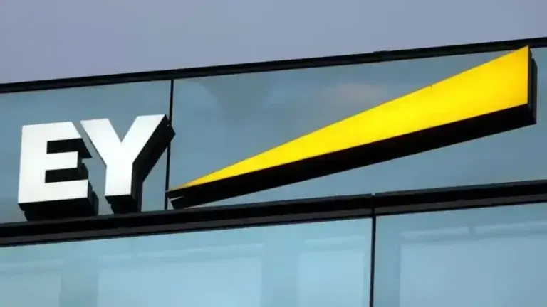 Ernst & Young Off Campus Drive 2025
